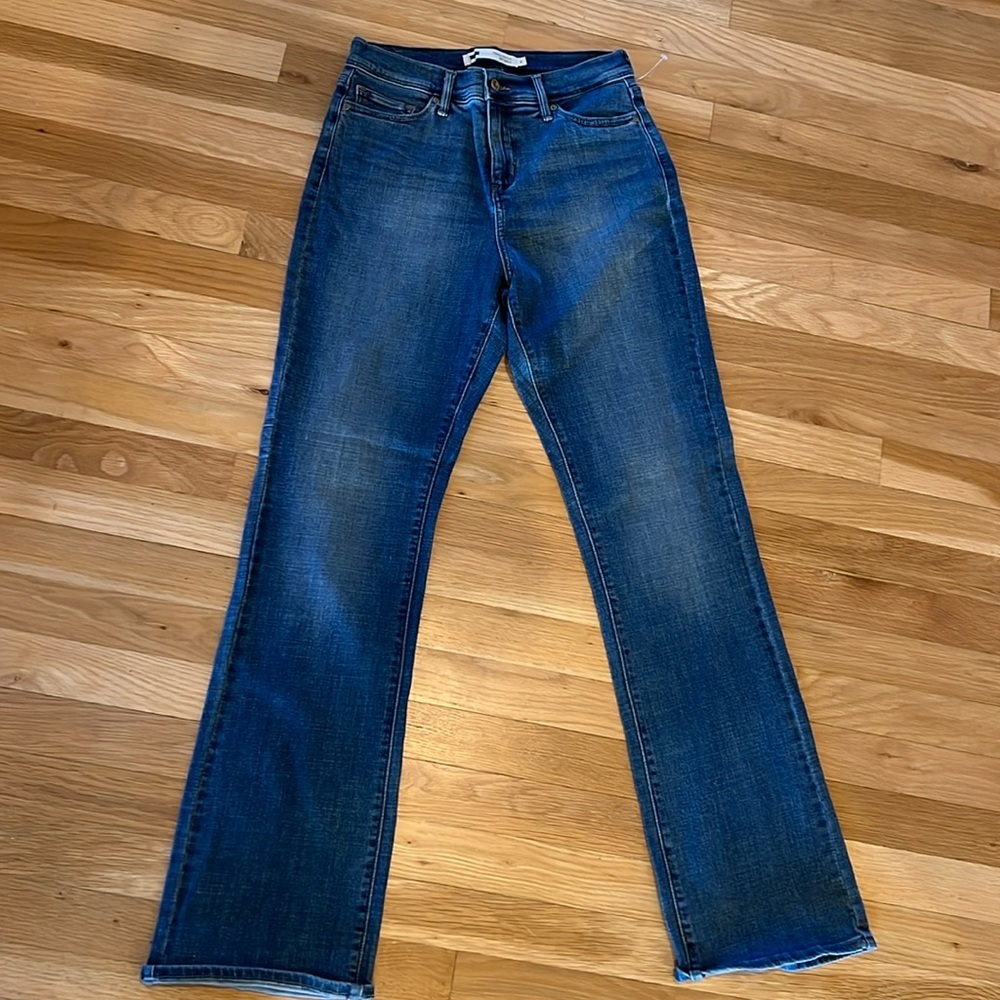 Levi’s 512 Perfectly Slimming High Rise Jeans Bootcut